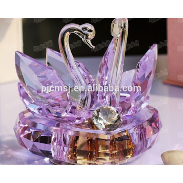 Lila Crystal Swan Spieluhr für Hochzeit Souvenirs Geschenk